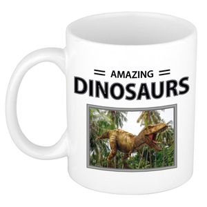 T-rex dinosaurus mok met dieren foto amazing horses