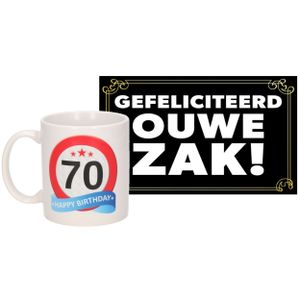 Verjaardag cadeau mok/beker 70 jaar print 300 ml + A5-size wenskaart ouwe zak