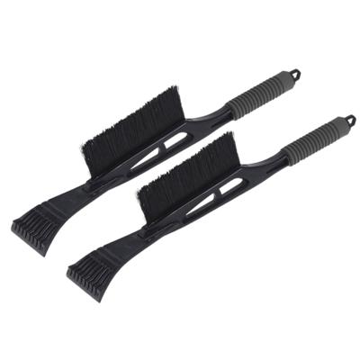 Set van 2x stuks kunststof ijskrabber/raamkrabber zwart/grijs met borstel 53 cm Set van 2x stuks kunststof ijskrabber/raamkrabber zwart/grijs met borstel 53 cm