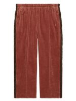 Gucci Kids pantalon en velours à patch logo - Marron