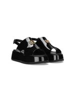 Dolce & Gabbana Kids sandales en cuir verni - Noir