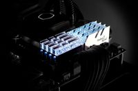 G.Skill 16 GB DDR4-3600 Kit werkgeheugen F4-3600C18D-16GTRS, Trident Z Royal, RGB led, XMP 2.0 - thumbnail