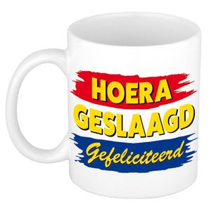 Hoera geslaagd mok / beker cadeau 300 ml   -