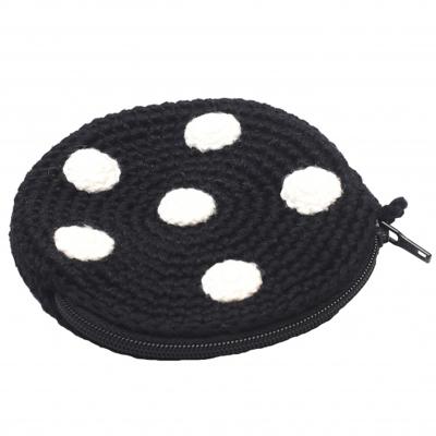 natureZOO etuitje rond met stippen 8 cm natureZOO etuitje rond met stippen 8 cm