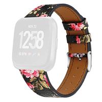 By Qubix - Compatible met Fitbit Versa 1/2 & Lite leren bandje - Bloemenprint roze - Compatible fitbit bandje