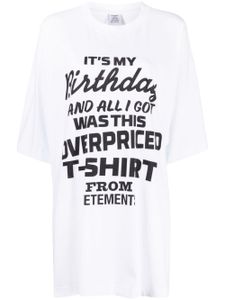 VETEMENTS t-shirt Birthday à imprimé graphique - Blanc