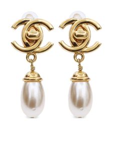 CHANEL Pre-Owned boucles d'oreilles à loquet CC (1997)