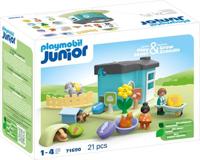 Playmobil Junior 71690 dierenpension, inclusief vier huisdieren, duurzaam speelgoed van kunststof op plantaardige basis, speelgoed voor kinderen vanaf 12 maanden