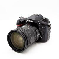 Nikon D7200 + AF-S 18-200mm VR (occasion 2375)