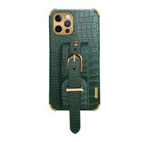 iPhone 12 Pro Max hoesje - Backcover - Slangenprint - Handvat - Gesp - Kunstleer - Groen