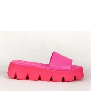 platform slipper fuchsia