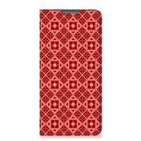 Motorola Moto G52 | Moto G82 Hoesje met Magneet Batik Rood - thumbnail