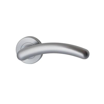 Hardbrass Deurkruk Milano op rozet - mat chroom Hardbrass Deurkruk Milano op rozet - mat chroom