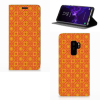 Samsung Galaxy S9 Plus Hoesje met Magneet Batik Oranje