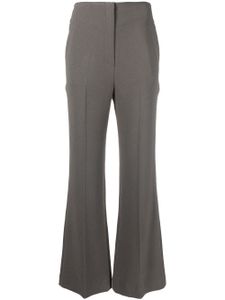 Nanushka pantalon court à coupe évasée - Gris