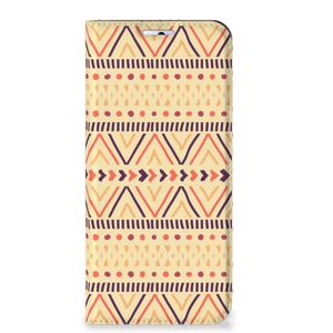 Motorola Moto G31 | G41 Hoesje met Magneet Aztec Yellow