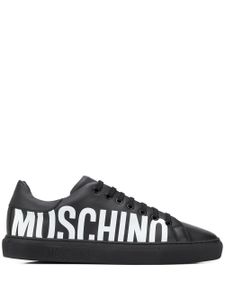 Moschino baskets à logo imprimé - Noir