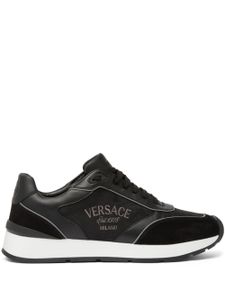 Versace baskets en cuir à logo brodé - Noir