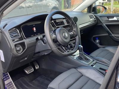 Dieptereiniging bekleding van je auto door The Steam Factory