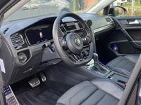 Dieptereiniging bekleding van je auto door The Steam Factory