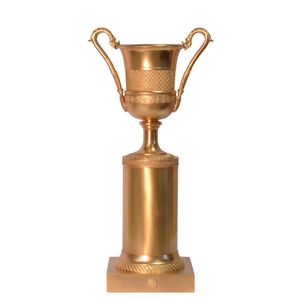 BRONZEN URN OP STANDAARD