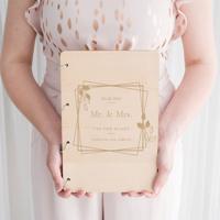 Houten gastenboek geo leaves