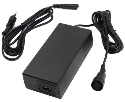 Gazelle oplader Li-ion accu E-Bike zwart 13,5 x 6,5 x 3,5 cm Gazelle oplader Li-ion accu E-Bike zwart 13,5 x 6,5 x 3,5 cm