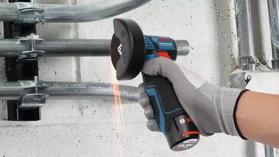 Bosch Professional GWS 12V-76(2xGBA2.0Ah,GAL12V-20) 06019F200C Haakse accuslijper 76 mm 12 V