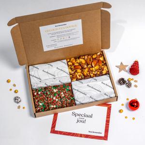 Brownie Kerst box - 12 Brownies - Brievenbus Pakket