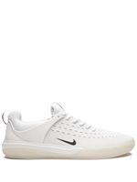 Nike baskets SB Nyjah 3 - Blanc - thumbnail