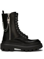 Dolce & Gabbana bottines à détail de chaîne - Noir - thumbnail