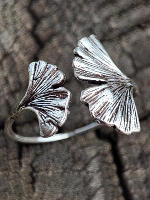 Vintage Distressed Open Ginkgo Leaf Ring