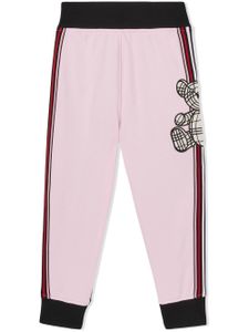 Burberry Kids pantalon de jogging à imprimé Thomas-Bear - Rose