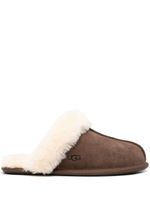 UGG chaussons Scuffette II en peau lainée - Marron