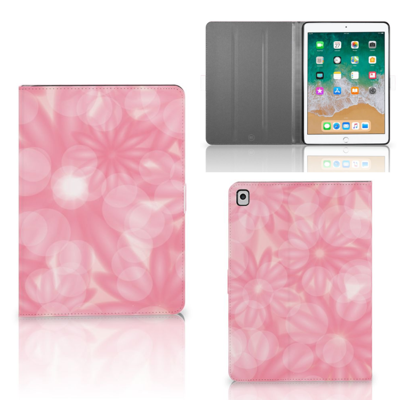 Apple iPad 9.7 (2018) Tablet Cover Spring Flowers
