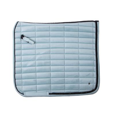 Zadeldek Qhp Astana, Veelzijdigheid pony in blauw