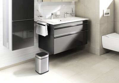 Durable 342023 342023 Afvalbak 6 RVS (l x b x h) 21 x 21 x 31.5 cm Zilver Met One-Touch-dekselopener 1 stuk(s)