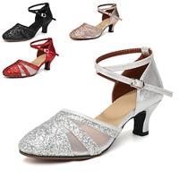 Dames Latin schoenen Oefenen Ballroomdansen Wals Paillet Comfortabele schoenen Hakken Gesp Wijd uitlopende hak Gesloten teen Gesp Kruisriem Volwassenen Zilver Zwart Lichtbruin Lightinthebox