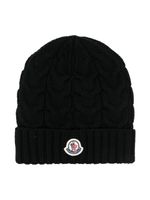 Moncler Enfant bonnet en maille torsadée à logo appliqué - Noir