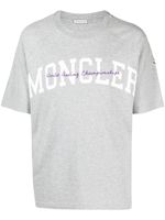 Moncler t-shirt en coton à logo imprimé - Gris