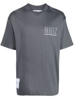 izzue x Neighborhood t-shirt en coton à logo imprimé - Gris