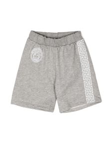 Versace Kids short de sport Greca en coton - Gris