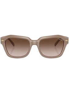 Vogue Eyewear lunettes de soleil teintées à logo imprimé - Marron