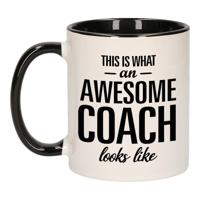 Awesome coach / Geweldige coach mok / beker zwart wit 300 ml - Cadeau mokken   -