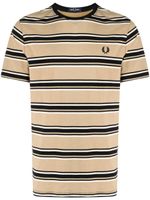 Fred Perry t-shirt rayé en coton à logo brodé - Multicolore