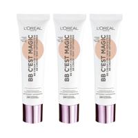 L’Oréal Paris Make-Up Designer BB C'est Magic BB Cream 02 Light met Hydraterend Vijg-extract en Antioxidanten - 3 stuks voordeelverpakking - Gekleurde Dagcrème met SPF 20 met een natuurlijke, lichte dekking - 30 ml