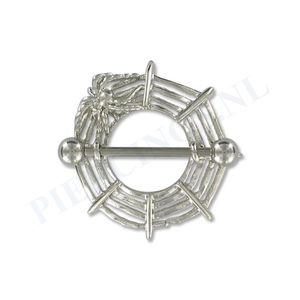 Tepelpiercing shield spinnenweb