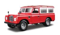Bburago schaalmodel Land Rover 110 1:24 rood