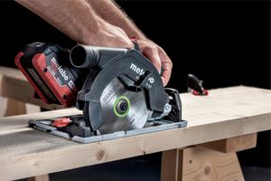 Metabo KS 18 LTX 57 Accu-cirkelzaag Zaagdiepte 90° (max.) 57 mm Zonder accu, Incl. parallelaanslag 18 V