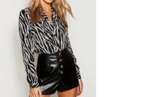 Dames jurk en blouse met print in de aanbieding